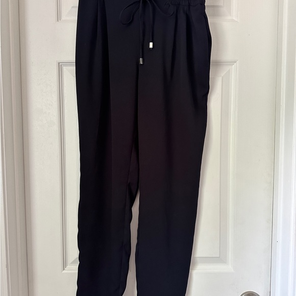Zara Base Joggers. XS.  Business casual jogger trousers - Picture 4 of 4
